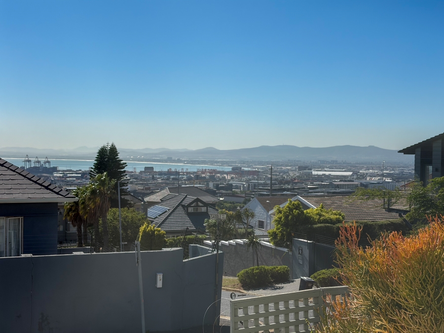 3 Bedroom Property for Sale in Vredehoek Western Cape